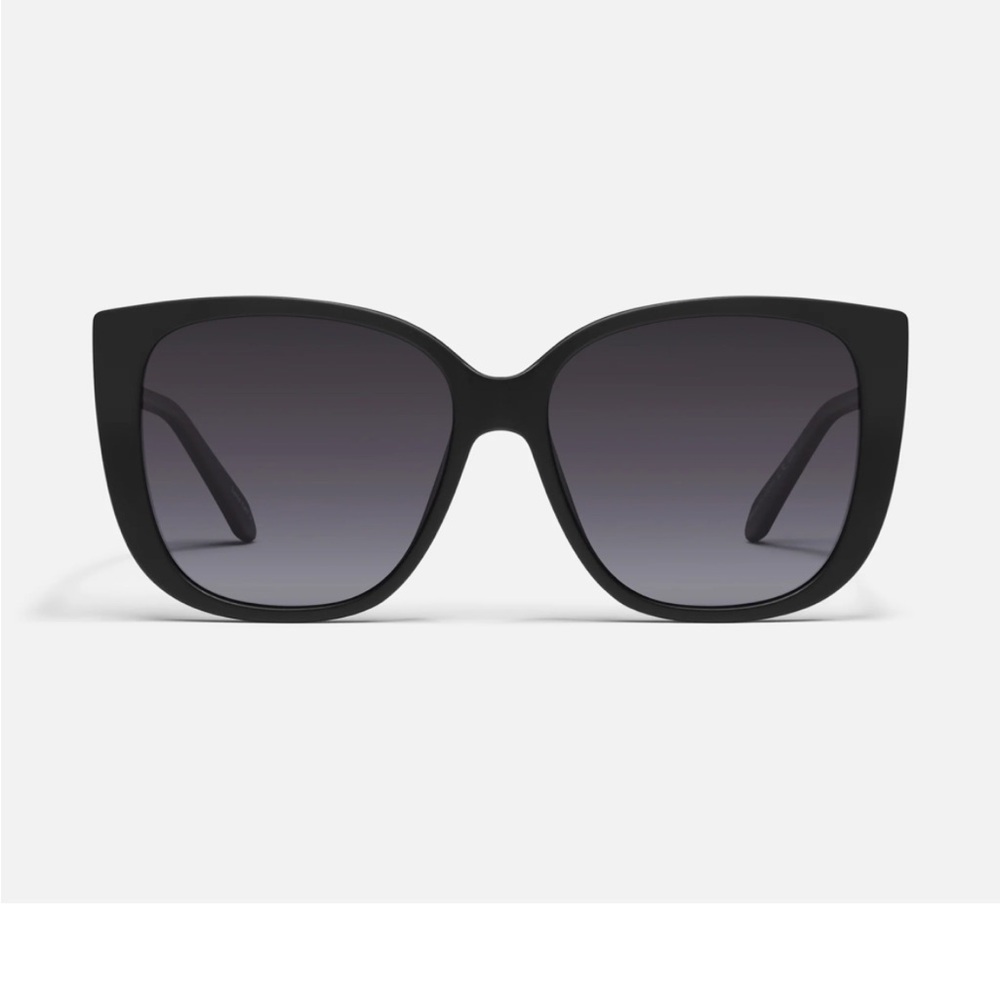 Quay Australia Black Sunglasses "Ever After Matte black frame polarized"